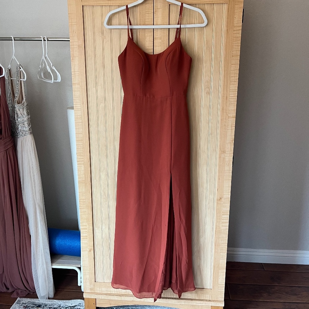 AZAZIE MOIRA Auburn A-Line Scoop Chiffon Dress